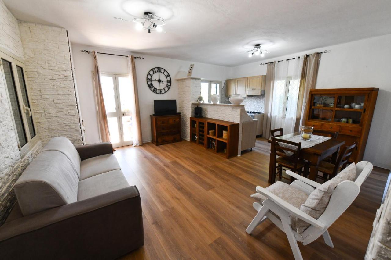 Bentosa Villa Enas Bagian luar foto